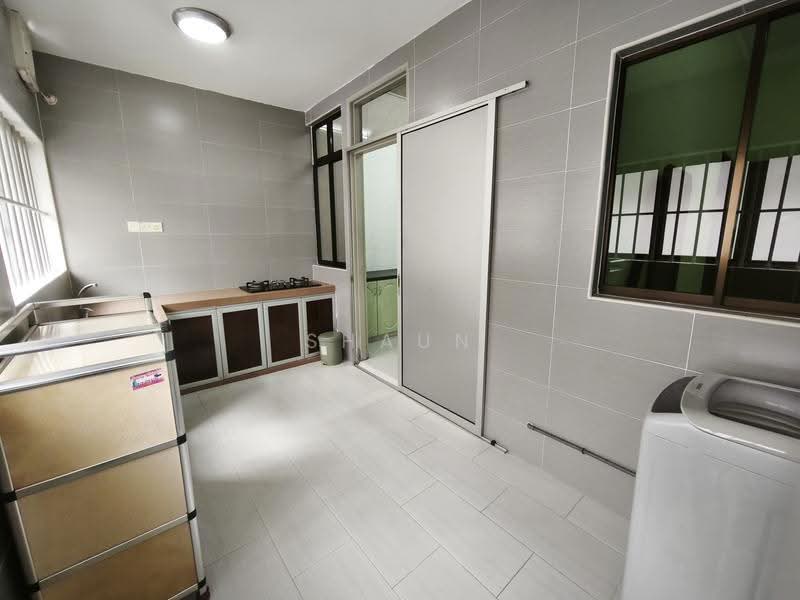 2-storey Terraced House for Sale in Taman Perling (Perling) - Shaun Tey - Kitchen - PropertyGuru.com.my