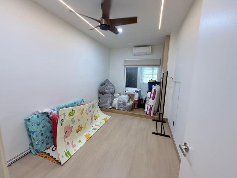 Rumah Teres 2-Tingkat untuk Dijual di Bandar Country Homes (Rawang) - Vikram . - Interior - PropertyGuru.com.my