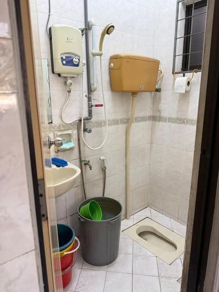 1-storey Terraced House for Sale in Taman Daya (Johor Bahru) - Jayden Ng - Bathroom - PropertyGuru.com.my