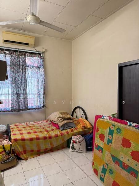 1-storey Terraced House for Sale in Taman Daya (Johor Bahru) - Jayden Ng - Bedroom - PropertyGuru.com.my
