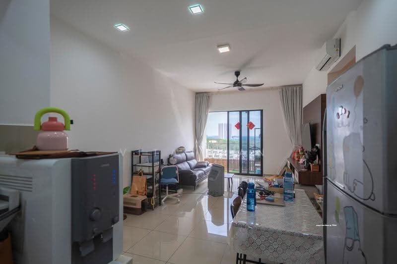 Kediaman Servis untuk Dijual di Zentro Residences Serviced Apartment - Vitas Tan - Living Room - PropertyGuru.com.my