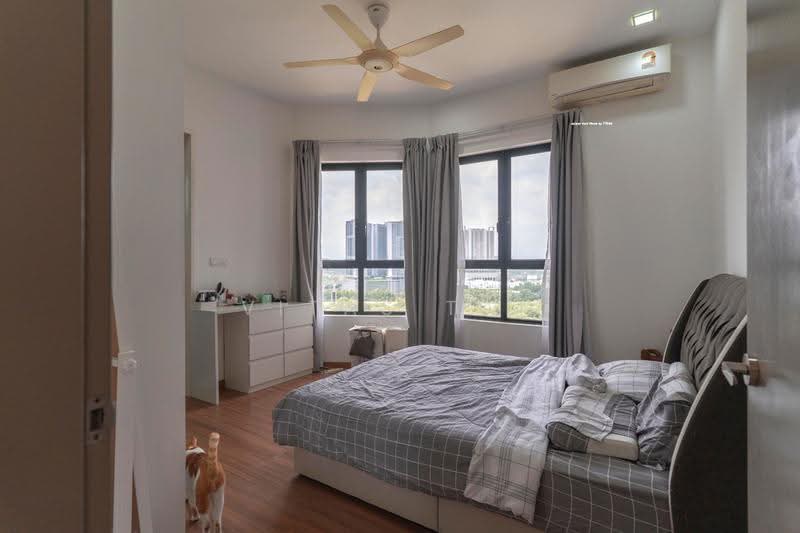 Kediaman Servis untuk Dijual di Zentro Residences Serviced Apartment - Vitas Tan - Bedroom - PropertyGuru.com.my