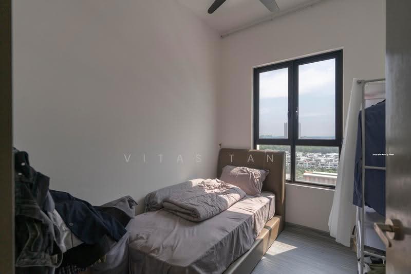 Kediaman Servis untuk Dijual di Zentro Residences Serviced Apartment - Vitas Tan - Bedroom - PropertyGuru.com.my