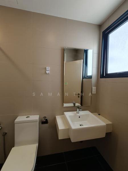 Kediaman Servis untuk Disewa di Sunway Citrine Residences - Samantha Lee - Bathroom - PropertyGuru.com.my