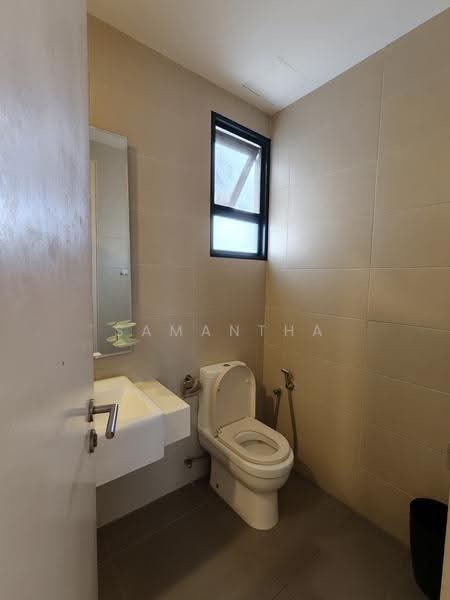 Kediaman Servis untuk Disewa di Sunway Citrine Residences - Samantha Lee - Bathroom - PropertyGuru.com.my