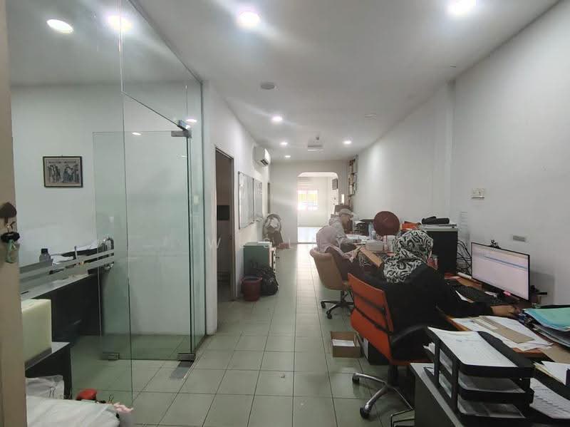 Factory for Rent in Kawasan Perindustrian Bukit Rambai (Bukit Rambai) - Wesley Tan - Interior - PropertyGuru.com.my