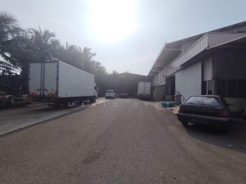 Factory for Rent in Kawasan Perindustrian Bukit Rambai (Bukit Rambai) - Mario Seet - Exterior - PropertyGuru.com.my