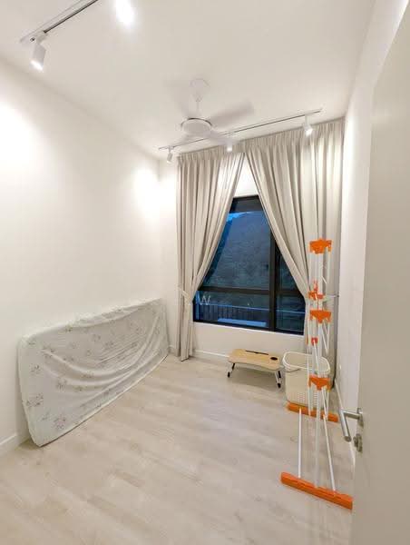 Kediaman Servis untuk Disewa di Quinn Residence - Kew . - Bedroom - PropertyGuru.com.my