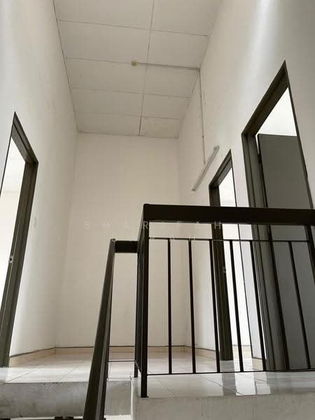 2-storey Terraced House for Sale in Saujana Puchong (Puchong) - Sharifah Sarah - Corridor - PropertyGuru.com.my