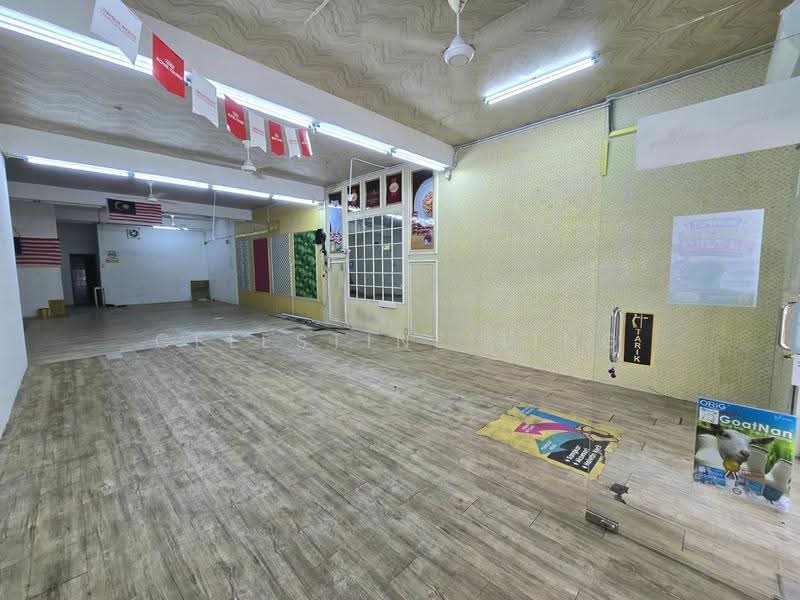 Shop for Rent in Taman Persiaran Bangi (Bandar Baru Bangi) - Celestine Ting - Interior - PropertyGuru.com.my