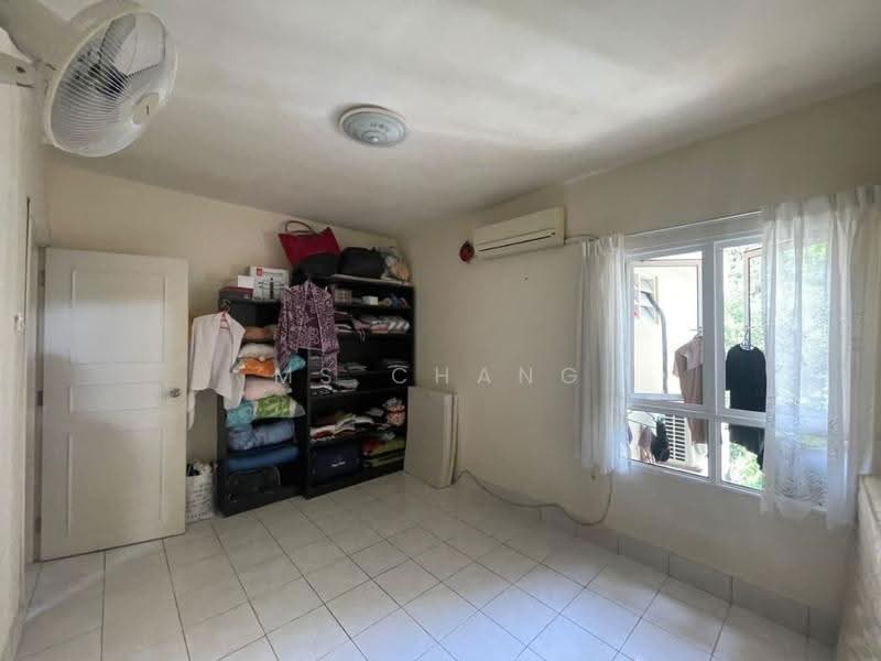 Kondominium untuk Dijual di Greenlane Park - Ms Chang - Bedroom - PropertyGuru.com.my