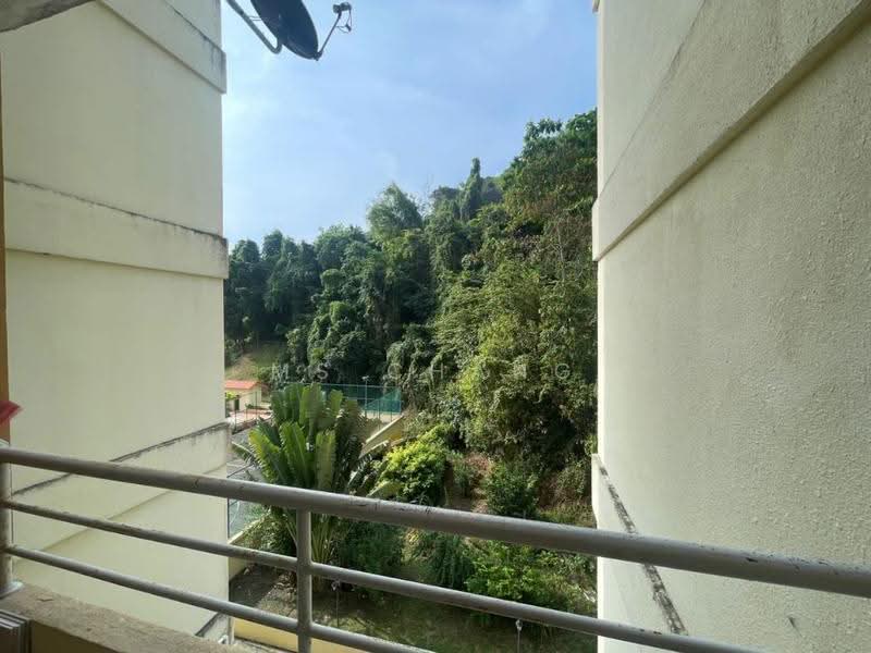 Kondominium untuk Dijual di Greenlane Park - Ms Chang - Exterior - PropertyGuru.com.my