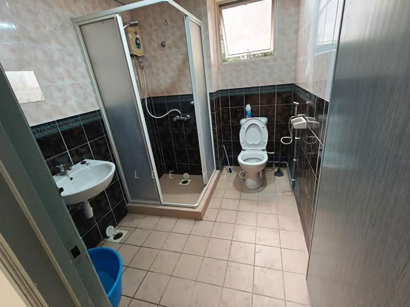 Condominium for Rent at Venice Hill - Lee Yuqi - Bathroom - PropertyGuru.com.my