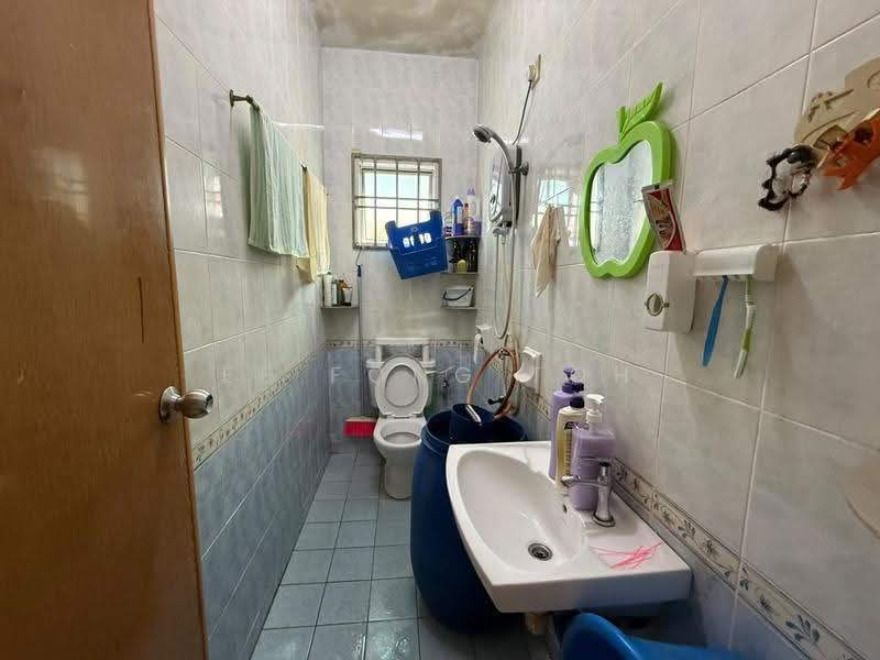 Rumah Teres 1.5-Tingkat untuk Dijual di Taman Gaya (Ulu Tiram) - Ee Fong Toh - PropertyGuru.com.my