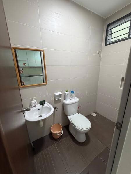 Semi-Detached House for Sale in Kampung Yahya Awal (Johor Bahru) - Vincent Gian - Bathroom - PropertyGuru.com.my