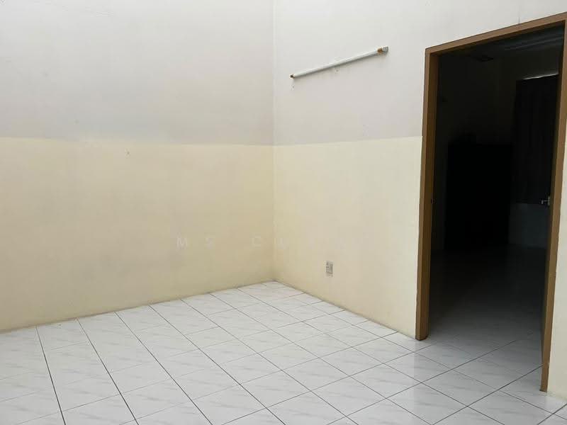 2-storey Terraced House for Rent in Teluk Kumbar (Bayan Lepas) - Ms Chang - Interior - PropertyGuru.com.my