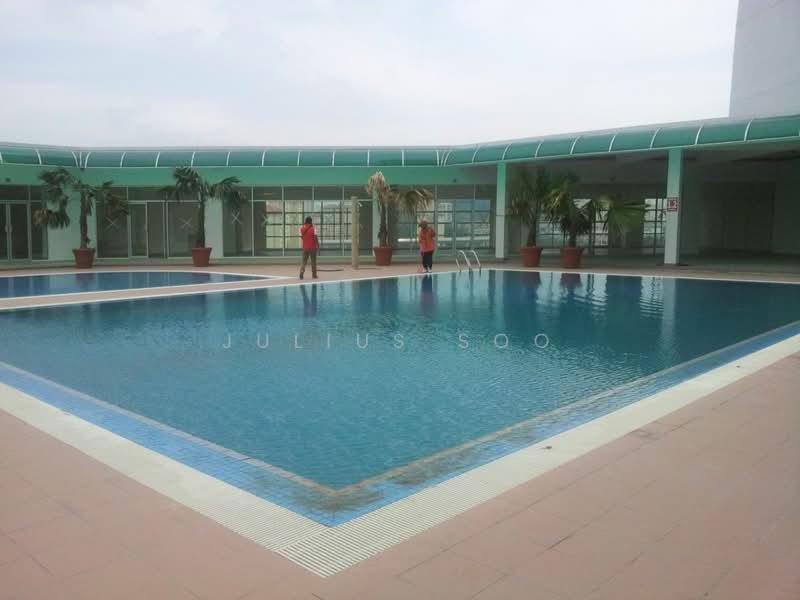 Kediaman Servis untuk Dijual di OUG Parklane - Julius Soo - Pool - PropertyGuru.com.my