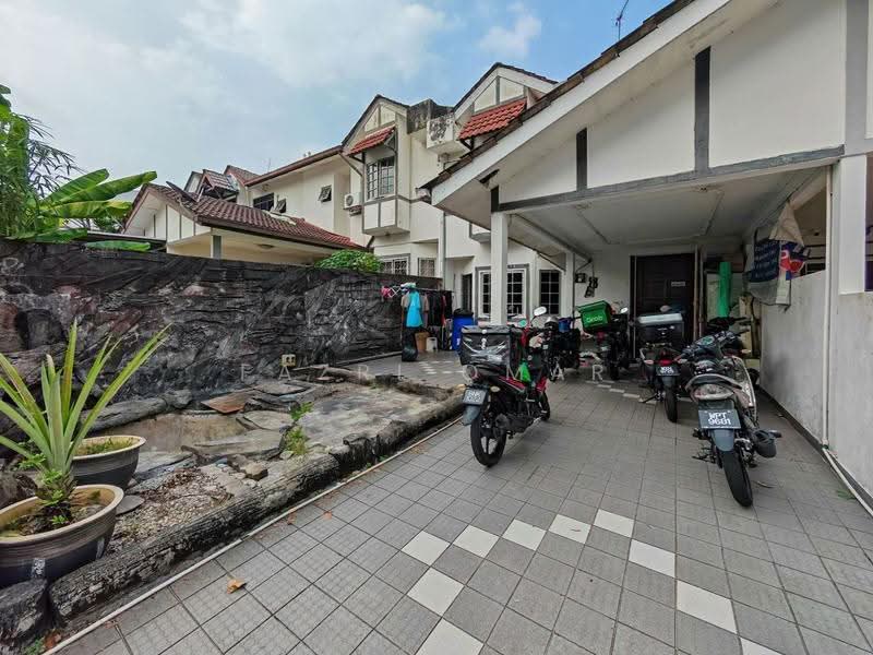 Rumah Teres 2-Tingkat untuk Dijual di Seksyen 9 (Shah Alam) - Fazri Omar - PropertyGuru.com.my