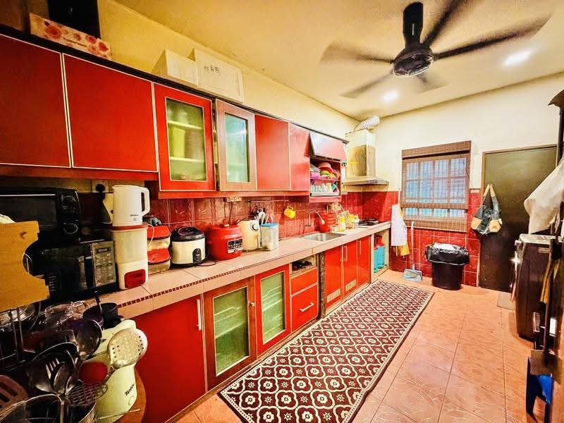 1-storey Terraced House for Sale in Taman Sri Melor (Kajang) - Erin Yusof - Kitchen - PropertyGuru.com.my
