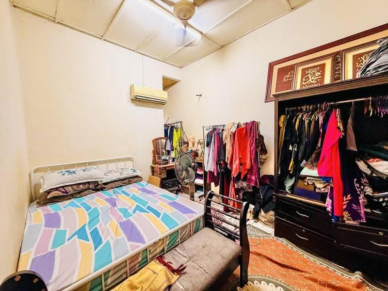 1-storey Terraced House for Sale in Taman Sri Melor (Kajang) - Erin Yusof - Bedroom - PropertyGuru.com.my