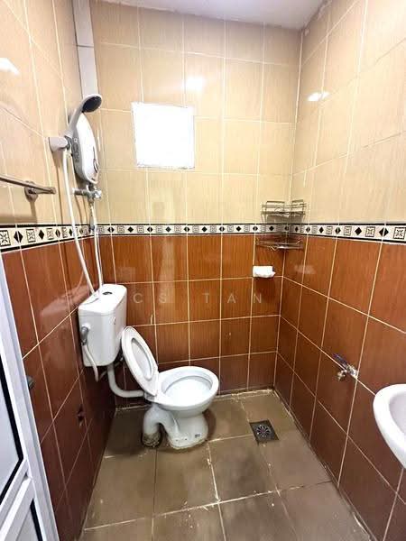 Rumah Teres 1-Tingkat untuk Disewa di Taman Puteri Wangsa (Ulu Tiram) - CS Tan - Bathroom - PropertyGuru.com.my