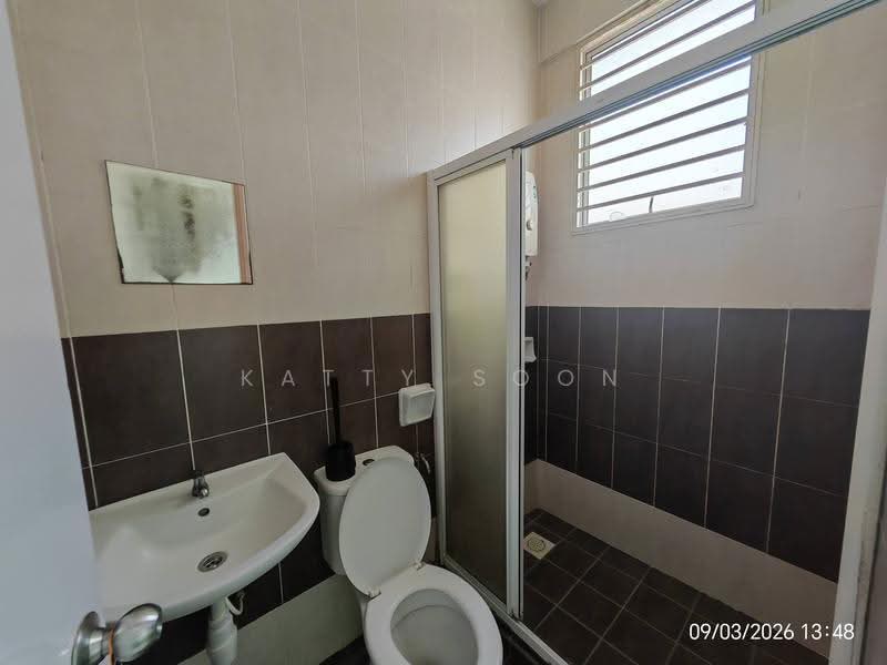 2-storey Terraced House for Rent in Palm Walk (Bandar Sungai Long) - Katty Soon - Bathroom - PropertyGuru.com.my
