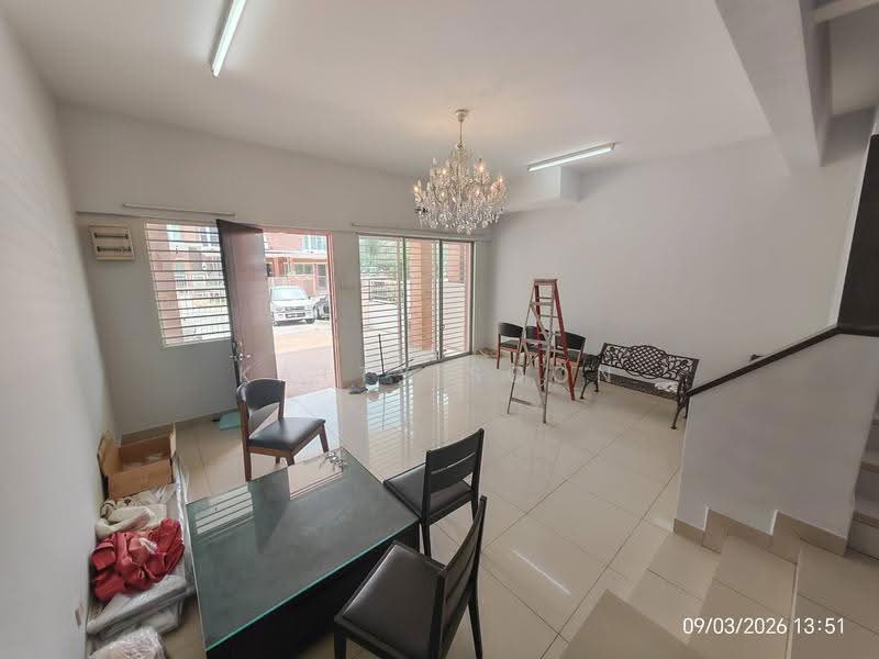 2-storey Terraced House for Rent in Palm Walk (Bandar Sungai Long) - Katty Soon - Living Room - PropertyGuru.com.my