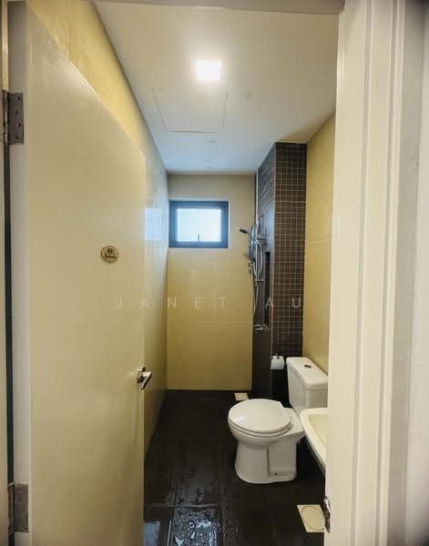 Kediaman Servis untuk Disewa di Pacific Star (Service Residence) - Janet Au - Bathroom - PropertyGuru.com.my