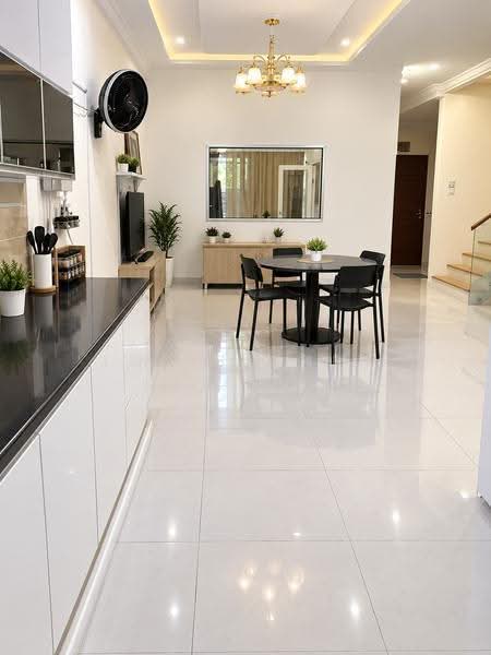 3-storey Terraced House for Sale in D'Island (Puchong) - Louis Chen - Kitchen - PropertyGuru.com.my