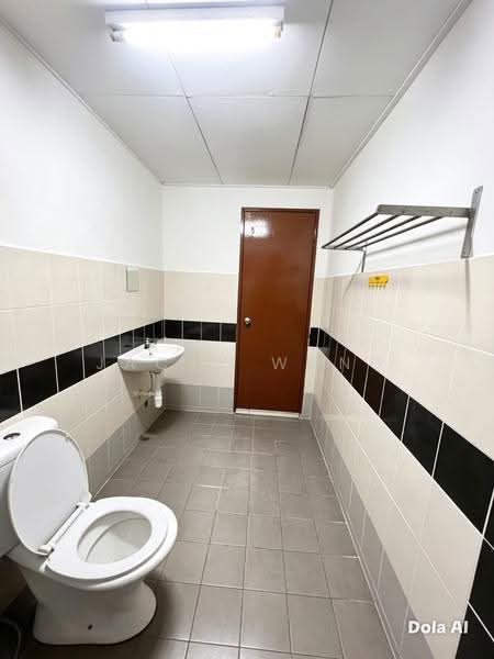 Kediaman Servis untuk Disewa di Koi Kinrara - Jacky Wong - Bathroom - PropertyGuru.com.my