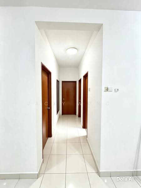 Kediaman Servis untuk Disewa di Koi Kinrara - Jacky Wong - Corridor - PropertyGuru.com.my