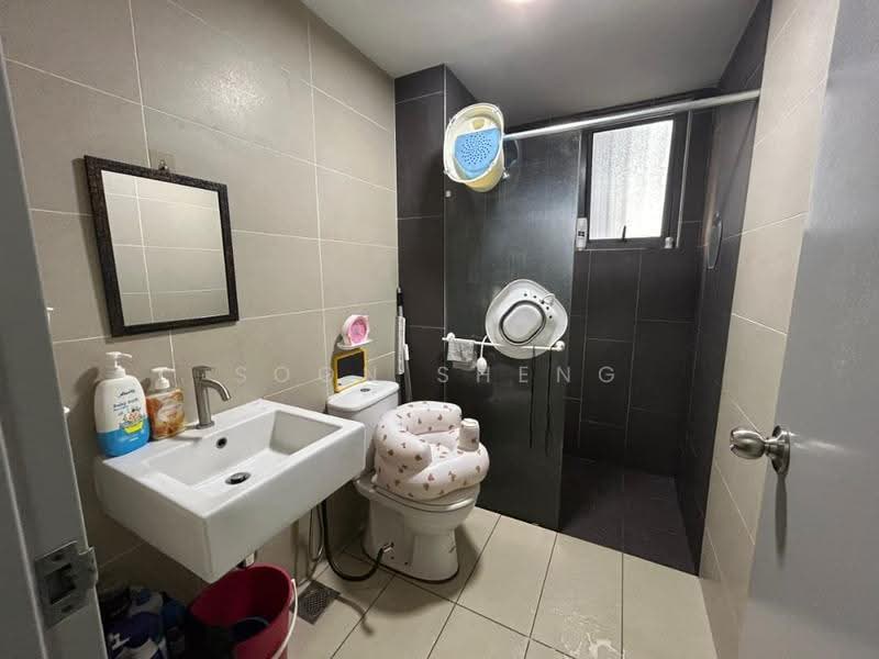 Service Residence for Sale at Almyra Residences - Soon Sheng Law - Bathroom - PropertyGuru.com.my
