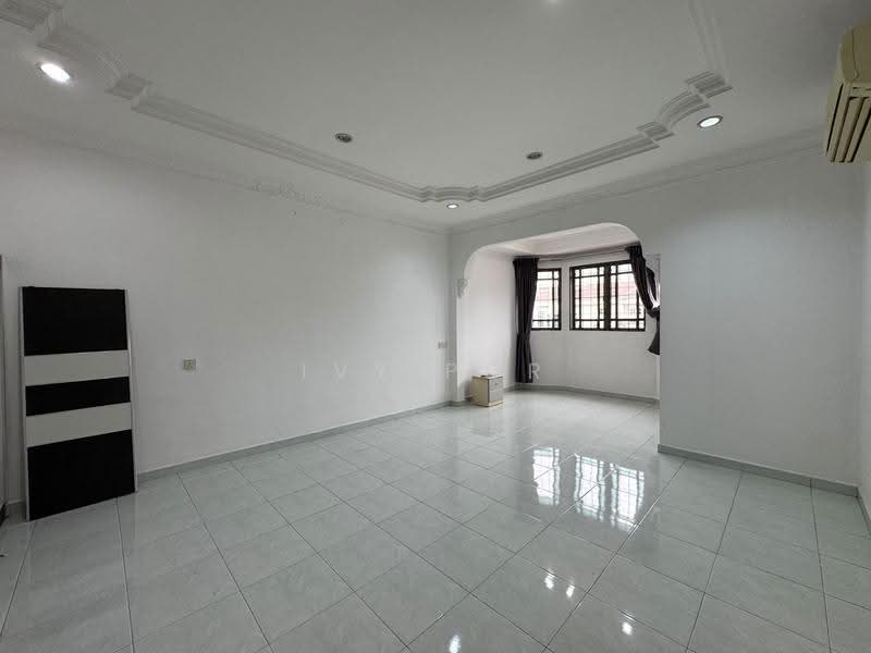 Rumah Teres untuk Dijual di Taman Bayu Perdana (Klang) - Ivy Por - Living Room - PropertyGuru.com.my