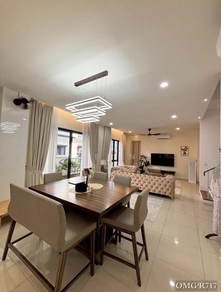Semi-Detached House for Sale in Setia Eco Park (Setia Alam) - Adeline Foong - Living Room - PropertyGuru.com.my