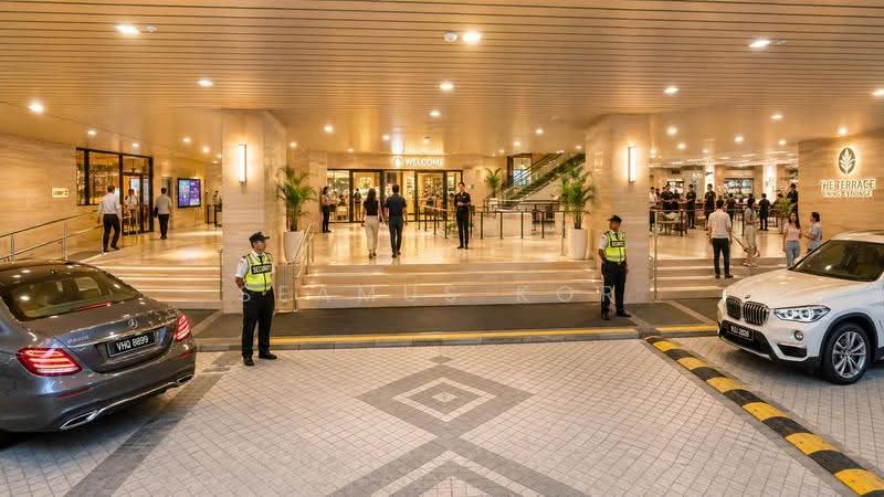 Pejabat untuk Disewa di KLCC (KL City Centre) - Seamus Kor - Entrance - PropertyGuru.com.my