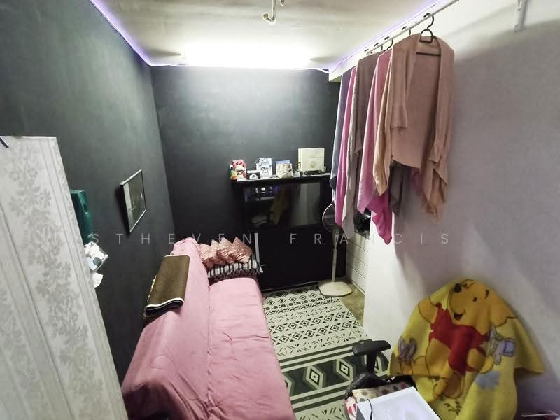 Pangsapuri untuk Dijual di Enggang Apartment - Stheven Francis - Living Room - PropertyGuru.com.my