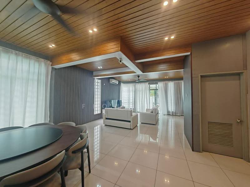 Rumah Berkembar untuk Disewa di Taman Mutiara Rini (Skudai) - Fion Lee - Living Room - PropertyGuru.com.my