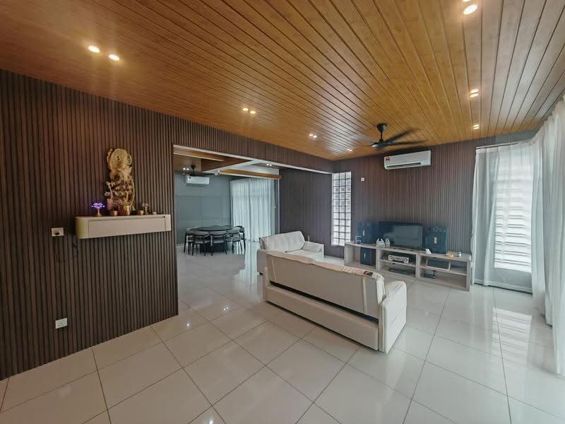 Rumah Berkembar untuk Disewa di Taman Mutiara Rini (Skudai) - Fion Lee - Living Room - PropertyGuru.com.my