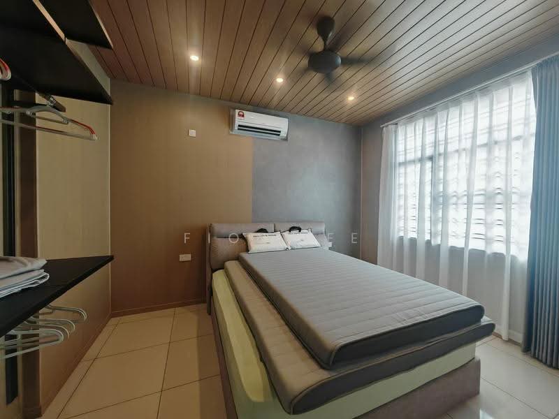 Rumah Berkembar untuk Disewa di Taman Mutiara Rini (Skudai) - Fion Lee - Bedroom - PropertyGuru.com.my