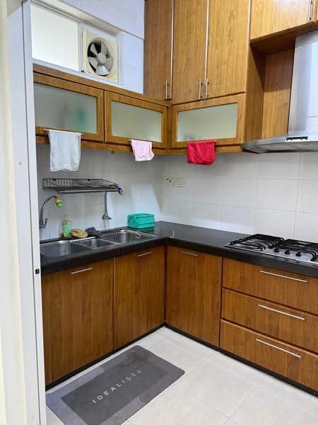 Pangsapuri untuk Dijual di I Suria - S J Foo - Kitchen - PropertyGuru.com.my