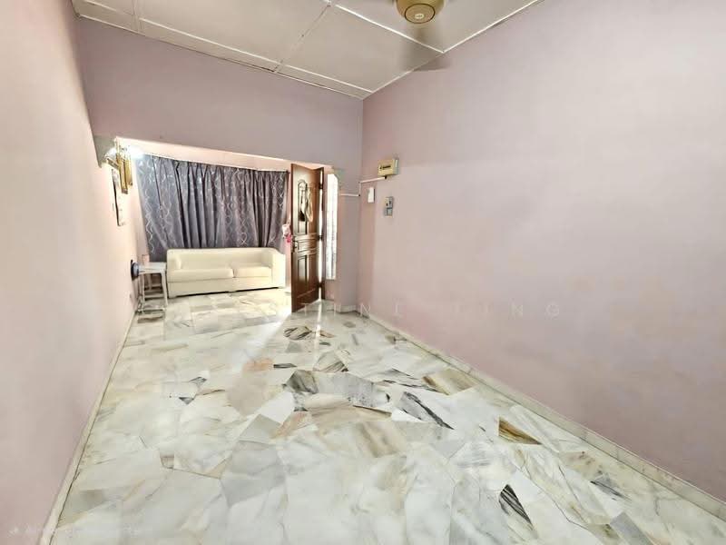 1-storey Terraced House for Sale in Taman Bukit Mutiara (Kajang) - Celestine Ting - Living Room - PropertyGuru.com.my