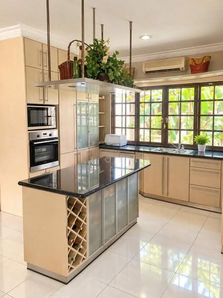 Banglo Pautan untuk Dijual di 28 Residency (Petaling Jaya) - Vincent Liaw - Kitchen - PropertyGuru.com.my