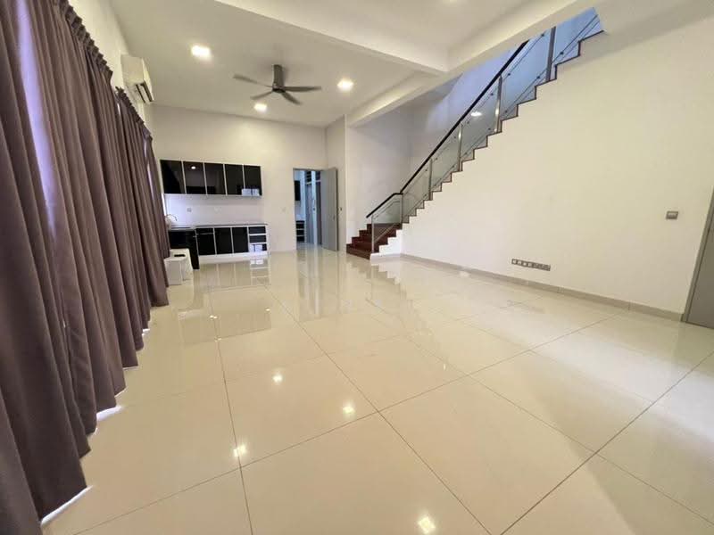 Cluster House for Sale in Horizon Hills (Iskandar Puteri (Nusajaya)) - Kinki Teow - Living Room - PropertyGuru.com.my