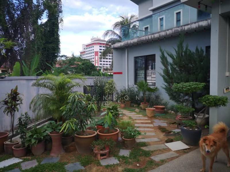 Bungalow House untuk Dijual di Taman Ampang Utama (Ampang) - Jenson Low - Exterior - PropertyGuru.com.my