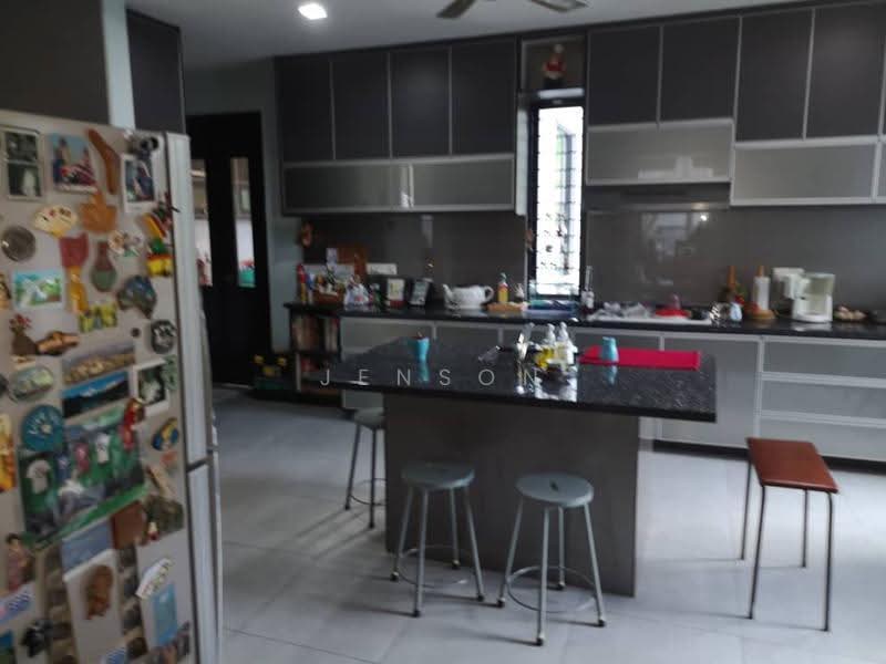 Bungalow House untuk Dijual di Taman Ampang Utama (Ampang) - Jenson Low - Kitchen - PropertyGuru.com.my