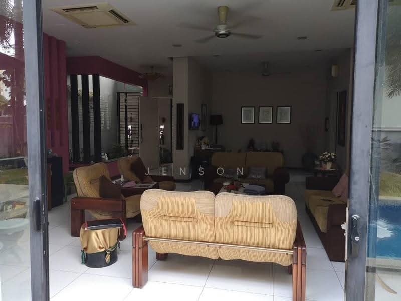 Bungalow House untuk Dijual di Taman Ampang Utama (Ampang) - Jenson Low - Living Room - PropertyGuru.com.my