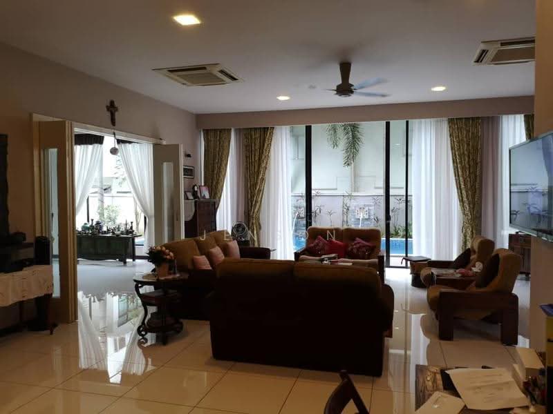 Bungalow House untuk Dijual di Taman Ampang Utama (Ampang) - Jenson Low - Living Room - PropertyGuru.com.my