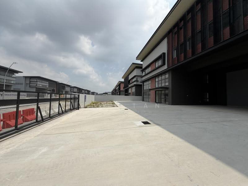 Semi-D Factory for Rent in Sungai Buloh (Selangor) - Suki Tan - Exterior - PropertyGuru.com.my