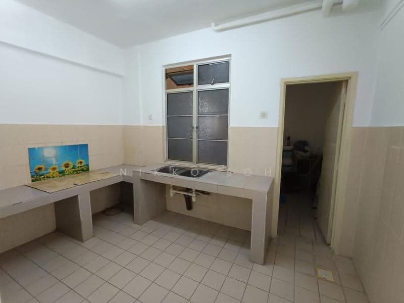 Apartment for Sale at Villa Bestari Apartment - Nikko Soh - Kitchen - PropertyGuru.com.my