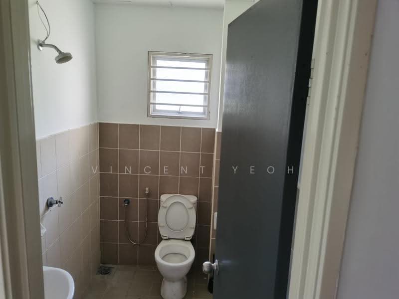2-storey Terraced House for Sale in Kota Emerald (Rawang) - Vincent Yeoh - Bathroom - PropertyGuru.com.my